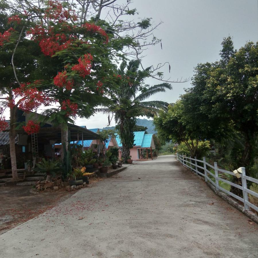 Naka Mountain View Resort Ao Nang Buitenkant foto
